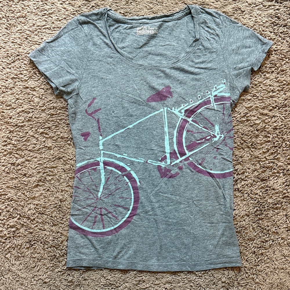 Mossimo Supply Co. Gray Tee with Purple and Blue Bicycle Design